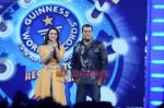 Preity Zinta, Salman Khan on the sets of Guinness World Records in R K Studios on 26th March 2011 (45).JPG