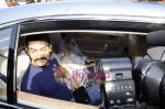 Aamir Khan leave for Mohali for cricket match on 30th March 2011 (14).JPG