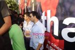 Akshay Kumar and Sunil Shetty promote Thank You outside SRK_s house Mannat on 31st March 2011 (26).JPG