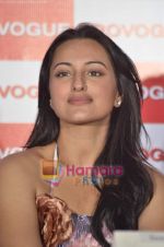 Sonakshi Sinha launch Provogue_s new Spring Summer catalogue in Novotel on 2nd April 2011 (25).JPG