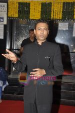 Irrfan Khan at the Premiere of Thank you in Chandan, Juhu,Mumbai on 6th April 2011 (6).JPG