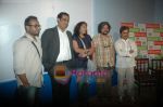 Vishal Bharadwaj, Amole Gupte at the launch of Amole Gupte_s Stanley ka Dabba in Menboob,  Mumbai on 6th April 2011 (14).JPG