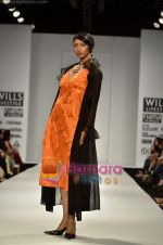 Model walks the ramp for Sonam Dubal show on Wills Lifestyle India Fashion Week 2011 - Day 3 in Delhi on 8th April 2011 (23).JPG