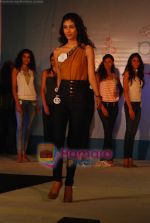Femina Miss India contestants visit R-City mall in Ghatkopar, Mumbai on 8th April 2011 (3).JPG