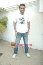Tusshar Kapoor promote Shor in the City in Mumbai on 17th April 2011 (11).JPG