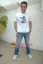 Tusshar Kapoor promote Shor in the City in Mumbai on 17th April 2011 (12).JPG