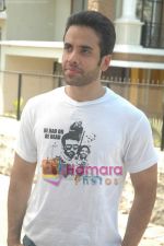 Tusshar Kapoor promote Shor in the City in Mumbai on 17th April 2011 (20).JPG
