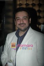 Adnan Sami at Sunidhi_s bash for Enrique track in Vie Lounge on 18th April 2011 (30).JPG