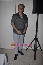 Aditya Raj Kapoor at Skumars Online Bcol.in website launch in Tote, Mumbai on 19th April 2011 (3).JPG