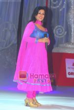 Madhushree at GR8 Women_s Awards in Dubai on 19th April 2011 (3).jpg