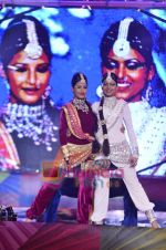 at Gitanjali Wow Awards in Taj Land_s End on 21st April 2011 (71).JPG