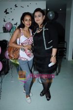 Suchitra Pillai at Pappion spa launch in Colaba on 26th April 2011 (2).JPG