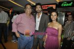Nikhil Dwivedi, Satish Kaushik, Tannishtha Chatterjee at Premiere of Shor in the City in Cinemax, Mumbai on 27th April 2011 (52).JPG