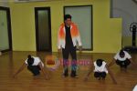 Shiamak Dawar celebrates International dance day with VAF kids in Mahalaxmi on 29th April 2011 (29).JPG