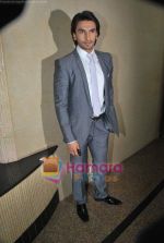 Ranveer Singh at Dadasaheb Phalke Awards in Bhaidas Hall on 3rd May 2011 (10).JPG