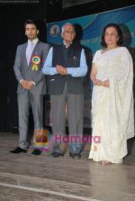 Ranveer Singh at Dadasaheb Phalke Awards in Bhaidas Hall on 3rd May 2011 (2).JPG