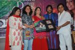 Roop Kumar Rathod, Sonali Rathod, Jagjit Singh, Manesha Agarwal at the launch of Manesha Agarwal_s album Padaro Mhare Dess.. in Parel on 2ns May 2011 (7).JPG