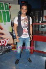 Tusshar Kapoor promote Shor in the City at Fame, Andheri on 3rd May 2011 (8).JPG