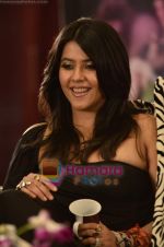 Ekta Kapoor truns to acting - on the sets of CID to promote Ragini MMS in Chandivili, Mumbai on 4th May 2011 (70).JPG