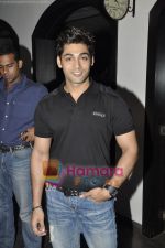 Ruslaan Mumtaz at the Success bash of Shor in the City in Fat CAt Cafe, Mumbai on 6th May 2011 (2).JPG
