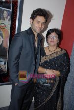 Shiney Ahuja at Mother_s day special in Mumbai on 6th May 2011.JPG