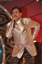 Sudesh Bhosle at Pyarelal_s musical concert in Andheri Sports Complex on 7th May 2011 (11).JPG