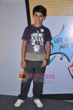 Darsheel Safary at Anti-tobacco campaign with Salaam Bombay Foundation and other NGOs in Tata Memorial, Parel on 10th May 2011 (6).JPG