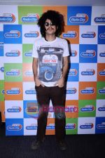Imaad Shah Promote 404 at Radio City in Bandra, Mumbai on 11th May 2011 (18).JPG