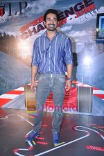 Rannvijay Singh at Louis Phillipe Speed challenge in Oberoi Mall on 12th May 2011 (6).JPG