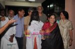 Shabana Azmi, Tanvi Azmi, Sudhir Mishra at Muzaffar Alis unreleased 1986 film Anjuman  in Ketnav, Mumbai on 13th May 2011 (8).JPG