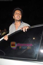 Ritesh Deshmukh at Shahrukh Khan hosts bash for Kolkatta Knight Riders in Mannat on 16th May 2011 (4).JPG