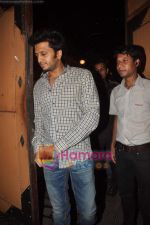 Ritesh Deshmukh at Shahrukh Khan hosts bash for Kolkatta Knight Riders in Mannat on 16th May 2011 (7).JPG