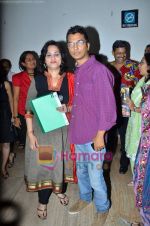 at Rachna Sansad Fashion show in Ravindra Natya Mandir on 18th May 2011 (63).JPG