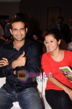 Irfan Pathan at Harsha Bhogle_s book launch in Trident, Mumbai on 23rd May 2011 (4).JPG