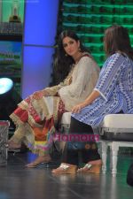 Katrina Kaif and Farah Khan at NDTV Greenathon in Yashraj Studios on 4th June 2011 (7).JPG