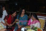 Asha Bhosle, Padmini Kolhapure at Maaee film bash in Lokhandwala on 8th June 2011 (10).JPG