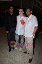Gautam Singhania at Poonam Soni, Nawaz Singhania come together to launch S2, a contemporary jewellery label in Tote On the Turf on 9th June 2011 (85).JPG