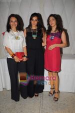Mana Shetty at Poonam Soni, Nawaz Singhania come together to launch S2, a contemporary jewellery label in Tote On the Turf on 9th June 2011 (4).JPG