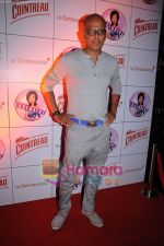 Narendra Kumar Ahmed at Miss Malini bash for Cointreau in Blue Frog on 12th June 2011 (2).JPG