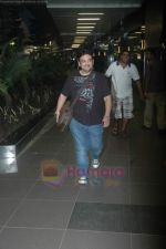 Adnan Sami snapped at International Airport after concerts in Dubai, NZ and Australia on 19th June 2011 (9).JPG