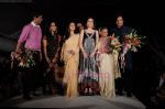 Kajol, Vivek Oberoi at Pidilite-CPAA charity fashion show in Intercontinental The Lalit, Mumbai on 19th June 2011 (186).JPG