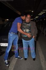 Satish Kaushik leave for IIFA in Airport on 20th June 2011 (6).JPG