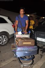 Sonu Sood leave for IIFA in Airport on 20th June 2011 (21).JPG