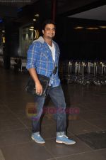 Madhavan leave for IIFA in Mumbai Airport on 21st June 2011 (125).JPG