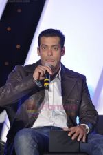 Salman Khan launches Blackberry Playbook  in Grand Hyatt, Mumbai on 22nd June 2011 (13).JPG