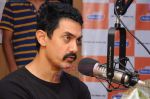 Aamir Khan visits Radio City in Bandra, Mumbai on 23rd June 2011 (9).JPG