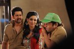 Aftab Shivdasani, Shweta Tiwari, Rajpal Yadav in Still from the movie Bin Bulaye Baraati.jpg