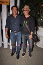 Vinay Pathak at Bheja Fry 2 success bash in Cest La Vie on 25th June 2011 (90).JPG