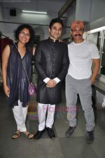 Aamir Khan, Kiran Rao at Vir Das stand up comedy act in Andrews on 26th June 2011 (27).JPG