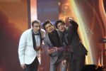 Hosts Boman and Riteish share a few giggles with SRK at IIFA awards 2011 in Toronto, Canada on 24th June 2011.JPG